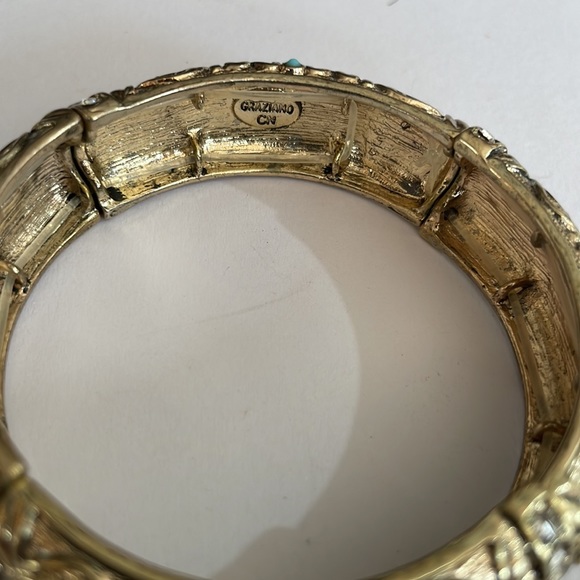 Graziano CN Stretch Bracelet Gold Tone With Faux Turquoise with Simulated Beads - Picture 5 of 9